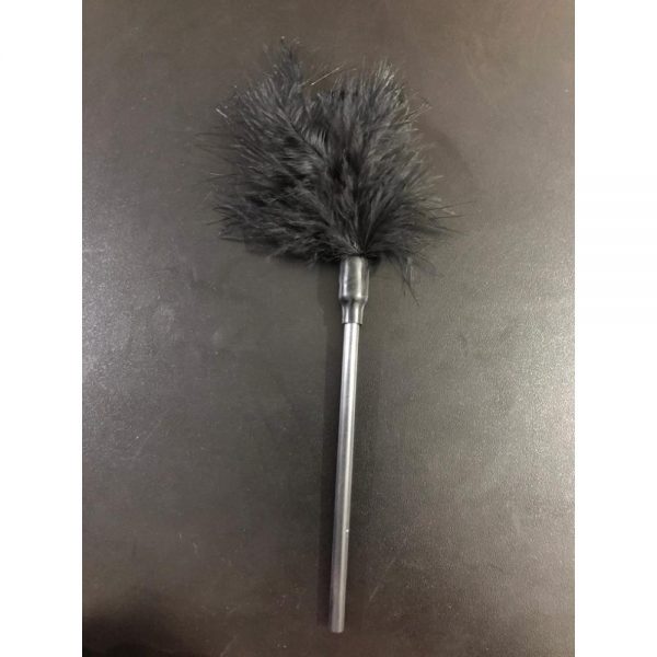 CHIBATA DE PLUMAS 20 CM IMPORTADO - PRETA