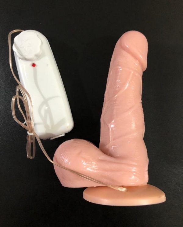 PROTESE DE SILICONE C/ ESCROTO COM VENTOSA E VIBRO – 17X3,8CM